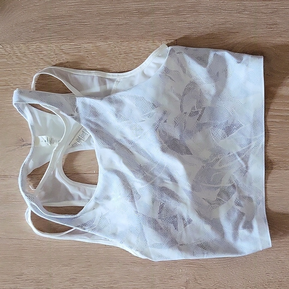 Lululemon crop top size 6